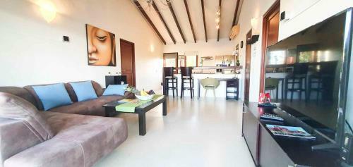 Relax Nest Villa