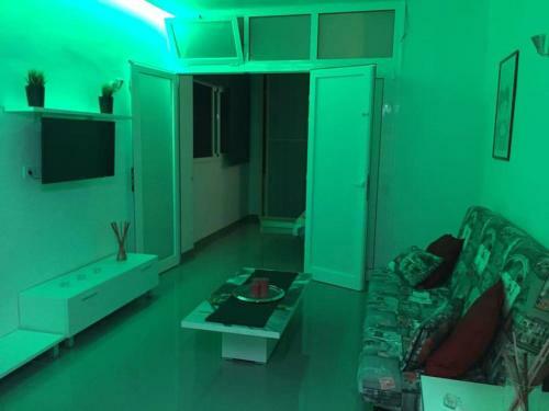 Apartamento Estudio Playa Canteras 2-4p Wifi 100mb