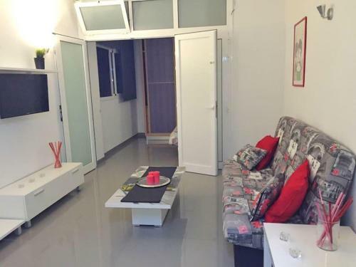 Apartamento Estudio Playa Canteras 2-4p Wifi 100mb