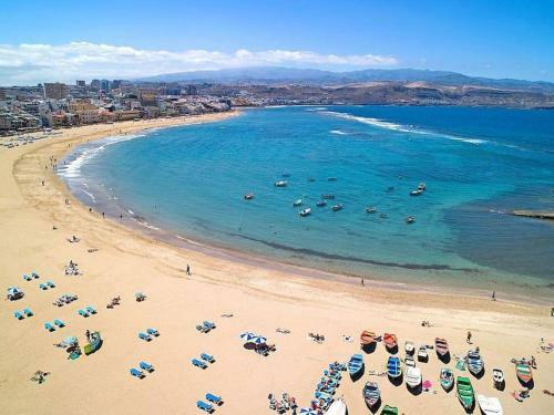 Apartamento Estudio Playa Canteras 2-4p Wifi 100mb