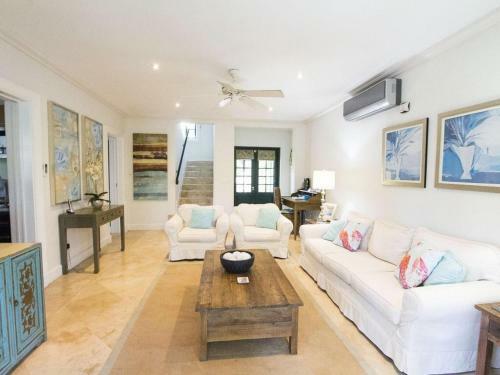 Apartamento Mullins Bay 19 By Sotheby's International Realty