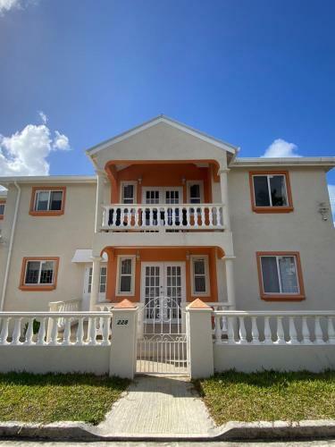 Ixoras Beach Apartments