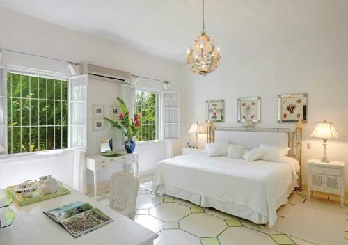 Villa Nelson Gay