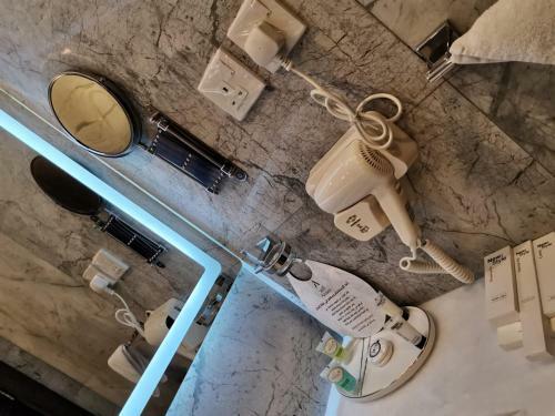 ???? ????? Azard Hotel