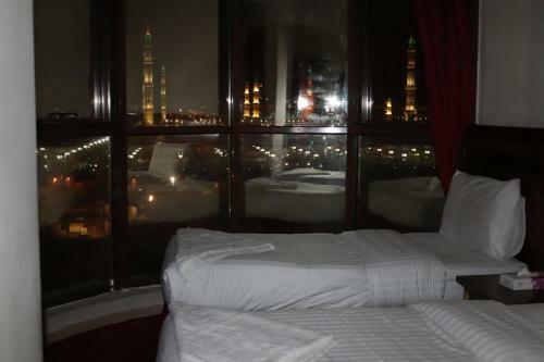 Hotel Karam Taibah Almasi