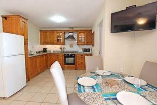 Rosalie Apt #2 By Bsl Rentals