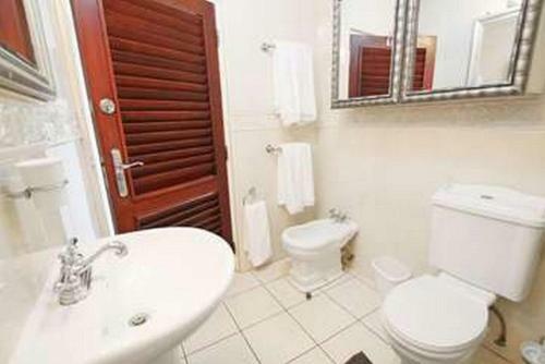 Rosalie Apt #2 By Bsl Rentals