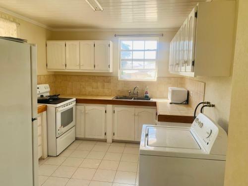 Hythe Gardens Beach Apartments