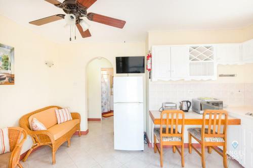 Apartamento Cozy Stay In Oistins By Angel Host