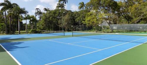 Ocean Blue Luxury Apartment - Beachfront - Glitter Bay 203