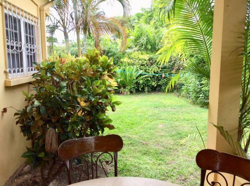 Comfortable Apartment In Holetown Near Beach And Shops