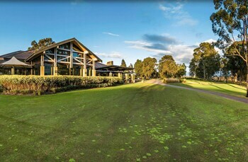 Hotel Chateau Elan At The Vintage Hunter Valley