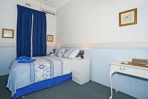 Hostal Jacaranda Guest House