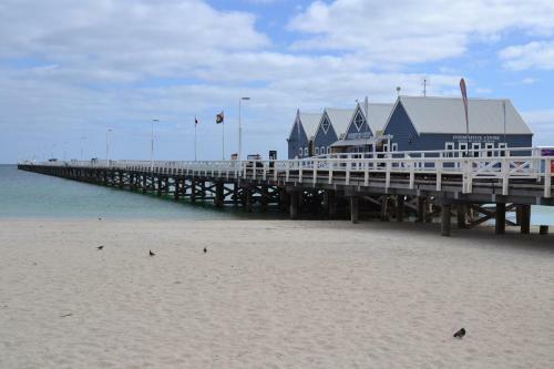 Busselton Marina Bed And Breakfast