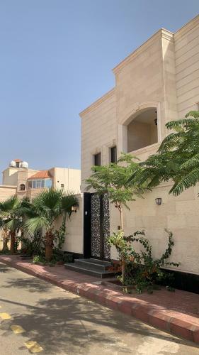 Luxury Fully Furnished Villa ???? ?????