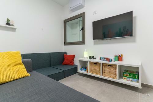 Stunning 4-bedroom Apartment Next To Achziv Beach