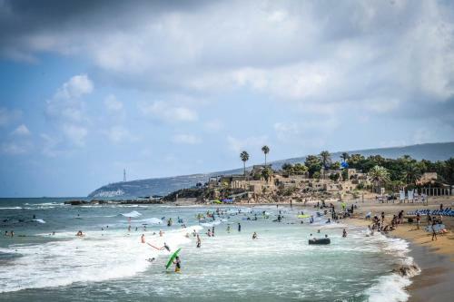 Luxury Living At Achziv Beach Apartment