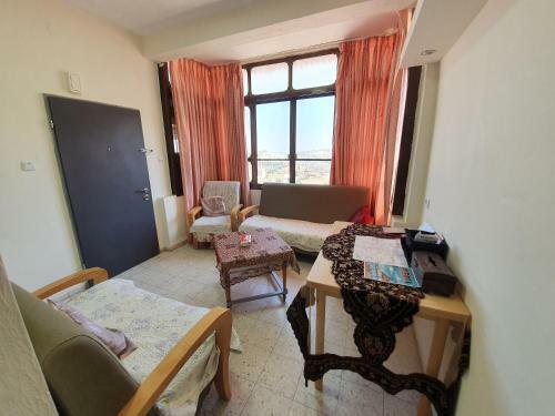 Apartment Of Aamer(old City)