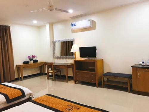 Hotel Kh�ch S?n Sao Nam