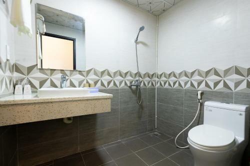 Cat Ba Rose Nhung Hotel