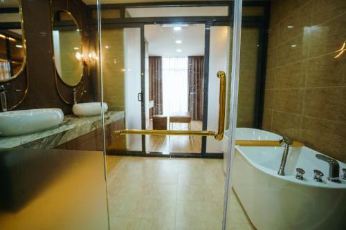 Hotel Luxhome Suite - Vincom Xu�n Kh�nh