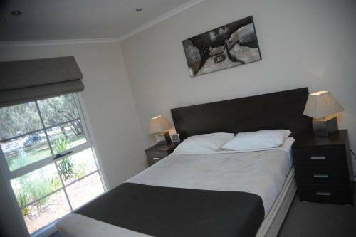Hotel Winbi River Resort