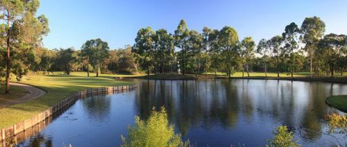 Hotel Riverside Oaks Golf Resort