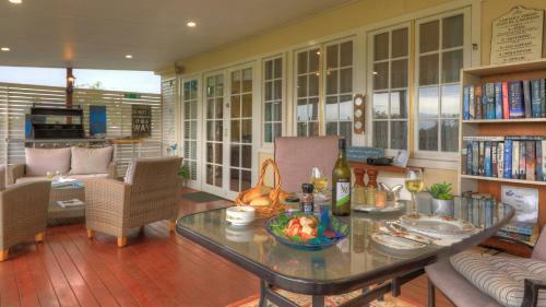 Andavine House - Bed & Breakfast