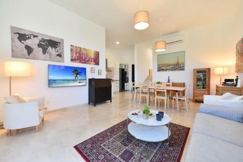 Villa Eagle 8 By Villagrancanaria