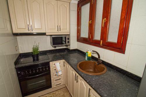 Two-bedroom Apartment In Las Canteras Beach With Wifi
