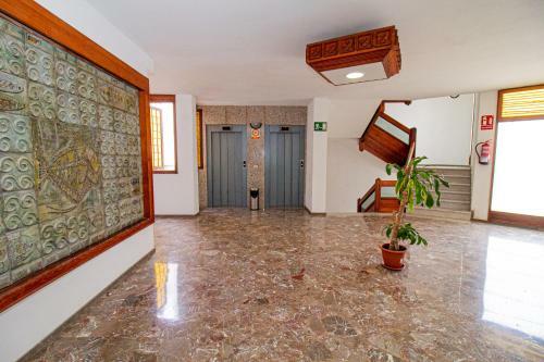 Two-bedroom Apartment In Las Canteras Beach With Wifi