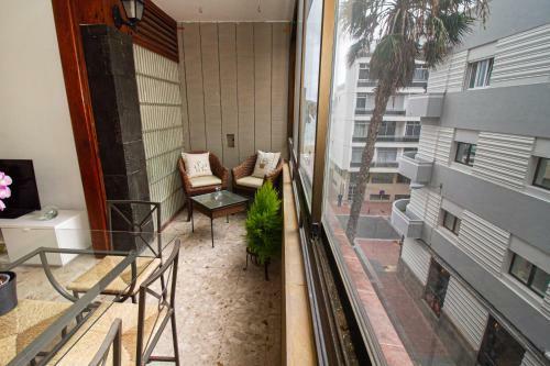 Two-bedroom Apartment In Las Canteras Beach With Wifi