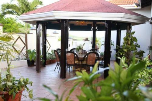 Ocean View Luxury Villa Mansion. Sleeps 22