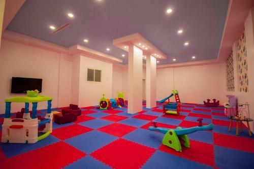 Nukhbat Almakan Apartment Hotel