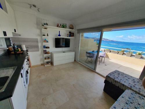 Pura Vida Las Canteras Apartment