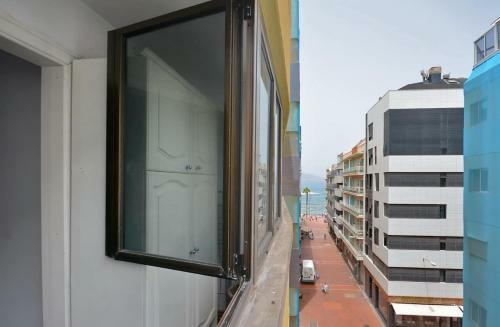 Beach Urban Apartment Canteras