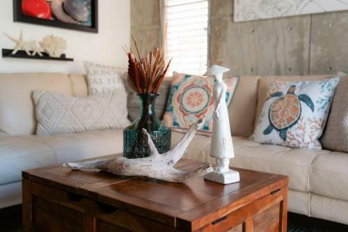 Soberana Del Mar Beachfront Family Modern Villa