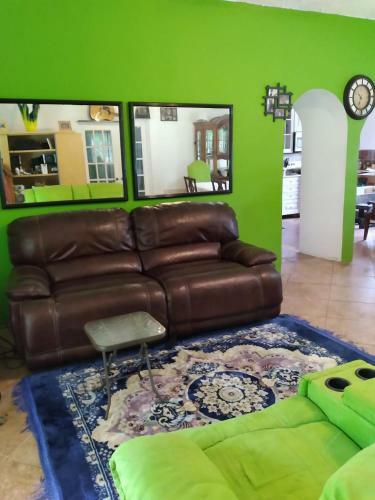 Hostal Caldo Tours