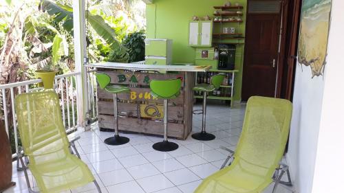 1 � 3 Chambres Proche A�roport