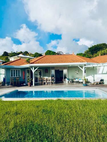 Villa Aqua