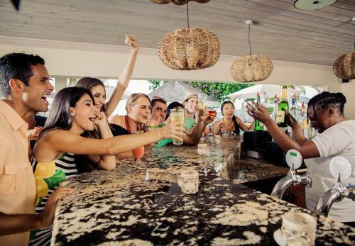 Hotel Sandals Halcyon Beach All Inclusive - Couples Only