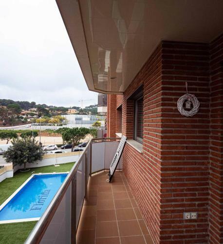Apartamento Two Bedroom Stylish Studio, 5 Minutes Walk From The Beach