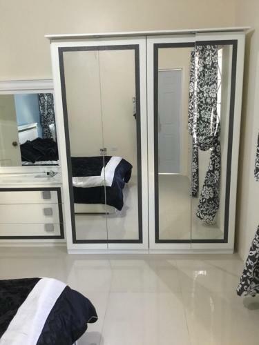 Hostal Cool Breeze Discovery Bay