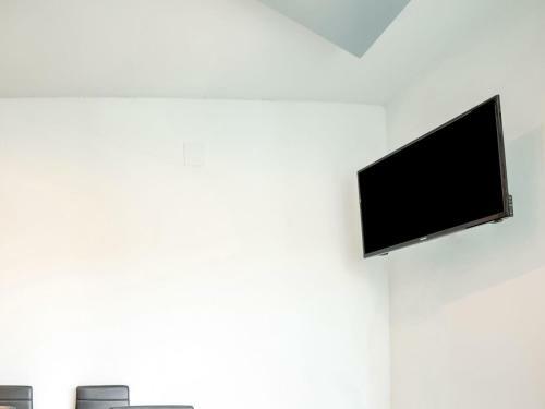 Nice Apartment In Catalu�a On The Mediterranean