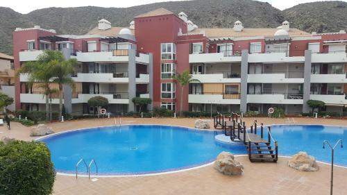 Luxurious Townhouse In Los Cristianos