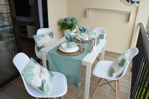 Apartamento New Luxury Duplex Castle Harbour Cristianos