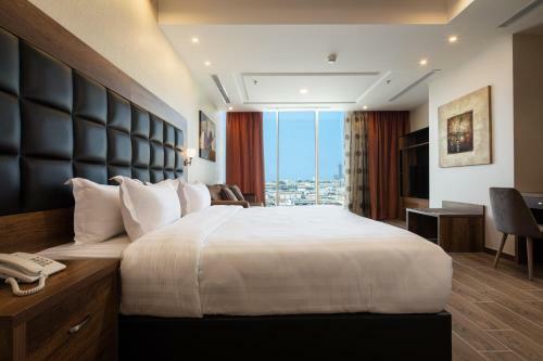 Hotel Mirada Purple - Zahra