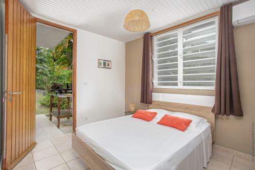 Villa Tracee / Sleep In World