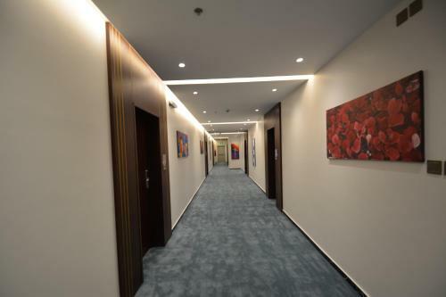 Golden Bujari Hotel-kyan ????? ?????? ???????