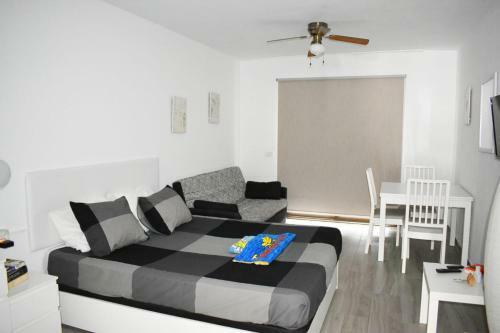 Cosmocom Apartments In Tenerife